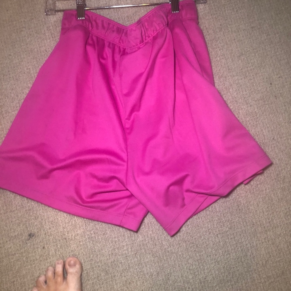 Women’s Nike shorts Sz large pink new with tags pockets drawstring